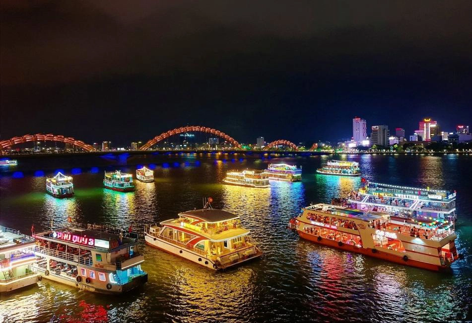 Han River Night Cruises By Dragon Cruise | Da Nang